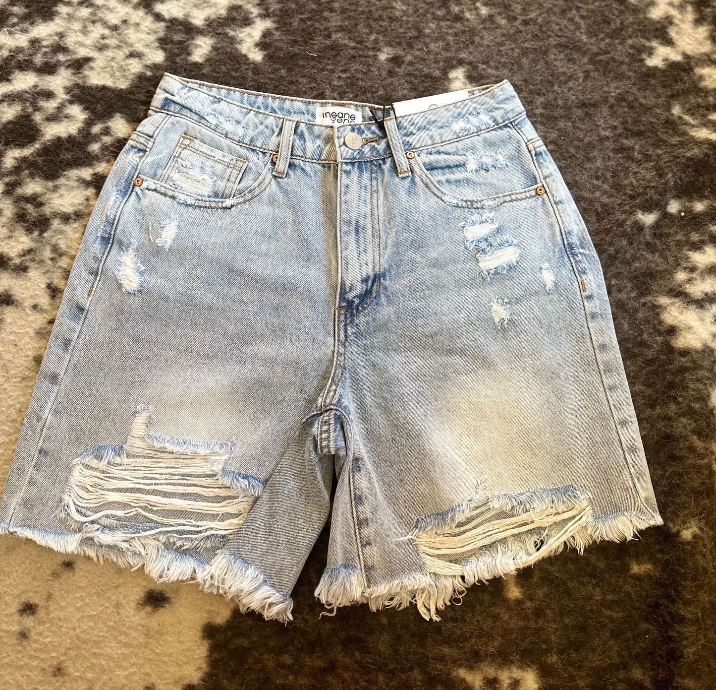 High rise Bermuda shorts